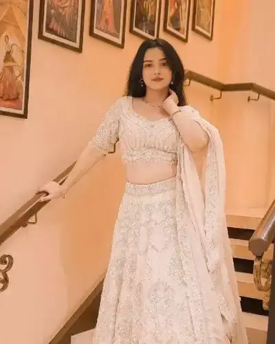 Escort Honavar